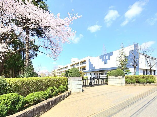 流山市立南部中学校（1700m）