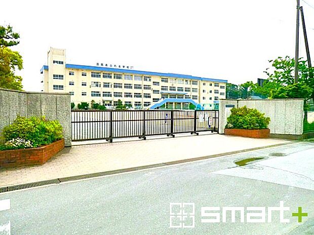 下貝塚中学校（1100m）