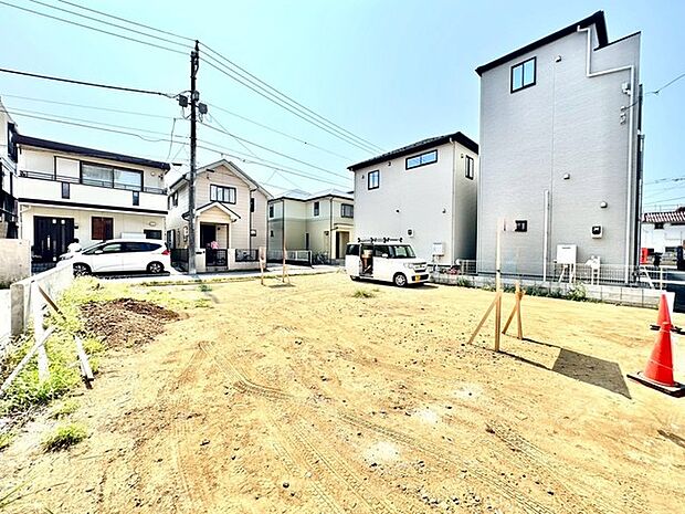 〜完成物件もご案内可能〜 ・ご案内時には実際の立地に加え、同メーカー・同仕様の完成物件もご案内可能です。 ・ぜひ現地と建物をご覧いただき、具体的にイメージしてみてくださいませ。 