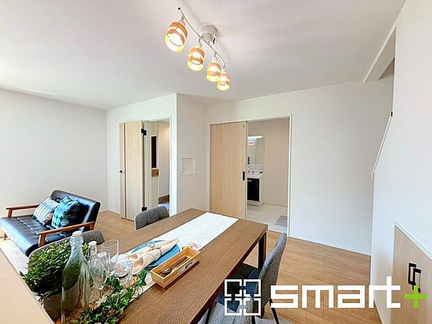 〜家具の配置がしやすい間取〜 ・LDKはリビングとダイニングの境目が分かりやすくなっており、家具の配置がしやすい造り。 ・どんなインテリアにするか考えるだけでも楽しくなりますね。