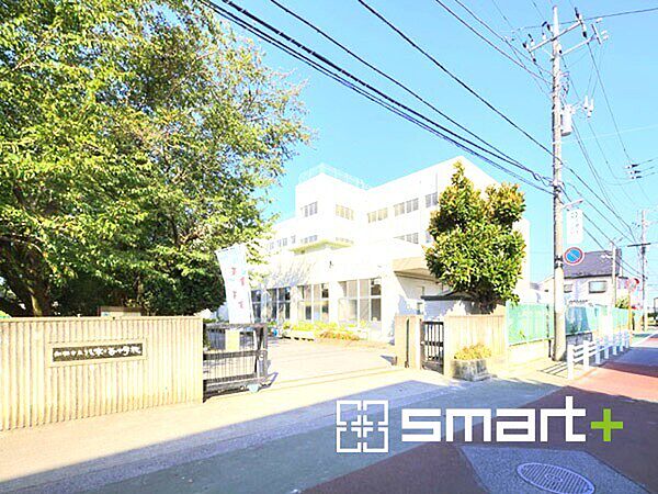 八木が谷小学校（130m）