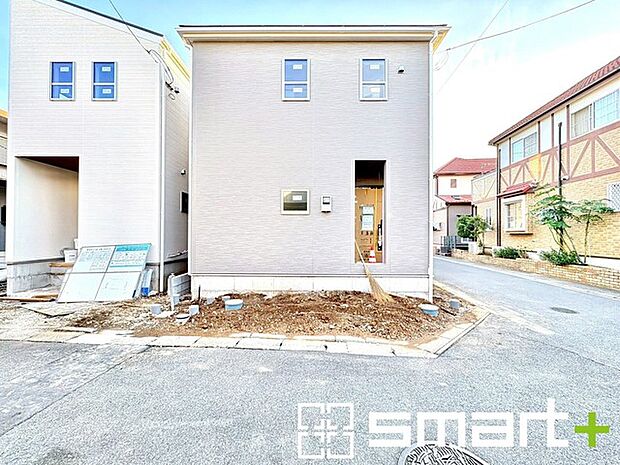 ~ご家族を守る「耐震等級3」~ ・住宅性能評価において「耐震等級3」を取得。地震に強い家であることが証明されております。 ・倒壊の恐れが低くなりますので、地震保険が半額になるメリットも。