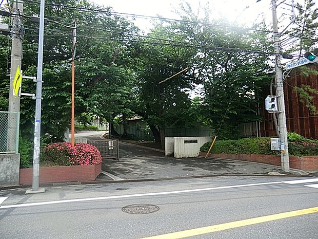 船橋中学校(950m)