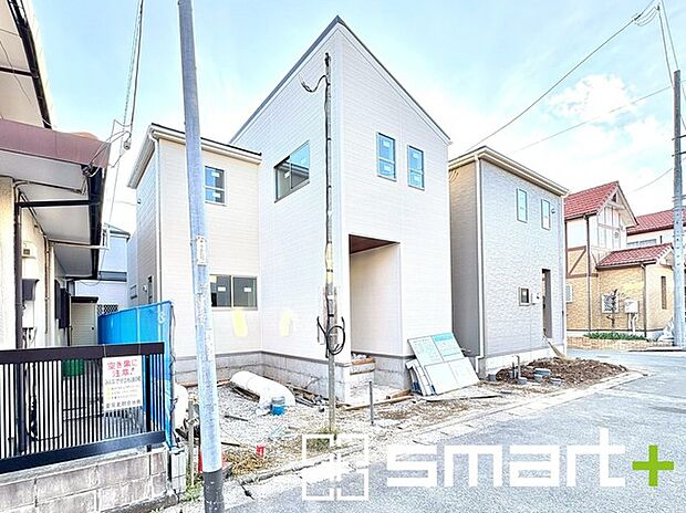 ~ご家族を守る「耐震等級3」~ ・住宅性能評価において「耐震等級3」を取得。地震に強い家であることが証明されております。 ・倒壊の恐れが低くなりますので、地震保険が半額になるメリットも。
