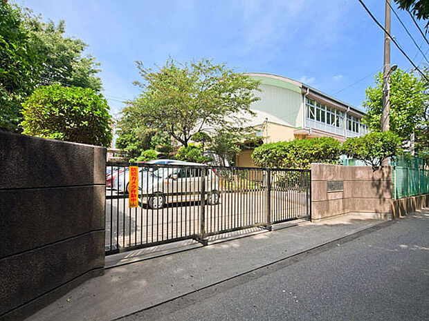 御滝中学校(198m)