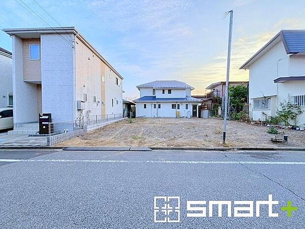 ~完成物件もご案内可能~ ・ご案内時には実際の立地に加え、同メーカー・同仕様の完成物件もご案内可能です。 ・ぜひ現地と建物をご覧いただき、具体的にイメージしてみてくださいませ。