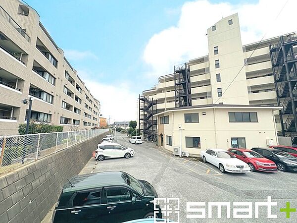 ～周辺環境もご案内いたします～ ・建物自体ももちろん大切ですが、暮らしていく上でとても大切な周辺環境。 ・ご見学時に周辺環境も併せてご案内させていただきますので、お気軽にご相談ください。