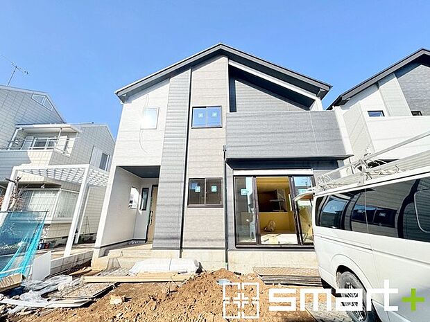 〜完成物件もご案内可能〜 ・ご案内時には実際の立地に加え、同メーカー・同仕様の完成物件もご案内可能です。 ・ぜひ現地と建物をご覧いただき、具体的にイメージしてみてくださいませ。 