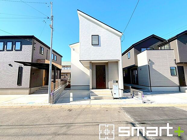 〜ご家族を守る「耐震等級3」〜 ・住宅性能評価において「耐震等級3」を取得。地震に強い家であることが証明されております。 ・倒壊の恐れが低くなりますので、地震保険が半額になるメリットも。