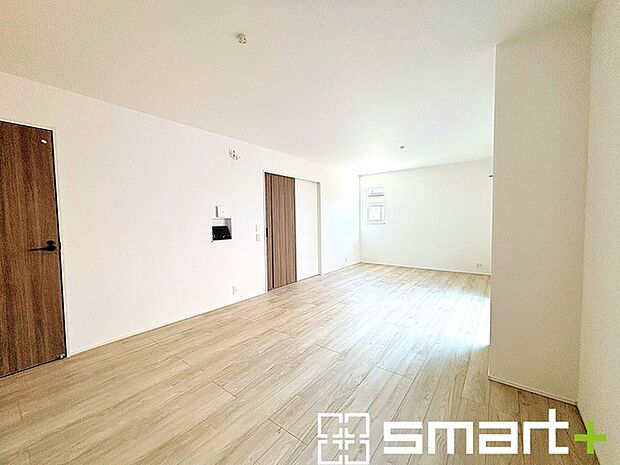 ~家具の配置がしやすい間取~ ・LDKはリビングとダイニングの境目が分かりやすくなっており、家具の配置がしやすい造り。 ・どんなインテリアにするか考えるだけでも楽しくなりますね。