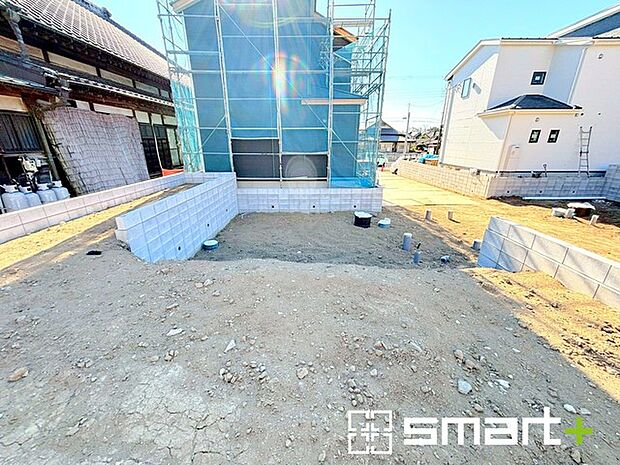 ~ご家族を守る「耐震等級3」~ ・住宅性能評価において「耐震等級3」を取得。地震に強い家であることが証明されております。 ・倒壊の恐れが低くなりますので、地震保険が半額になるメリットも。