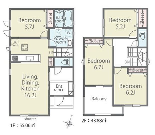 〜リビングイン階段を採用〜 ・リビングイン階段なので2階へ行く際、降りる際に必ずリビングを通る「ご家族の顔が見える」仕様。 ・家族の距離が近づく間取となっております。 