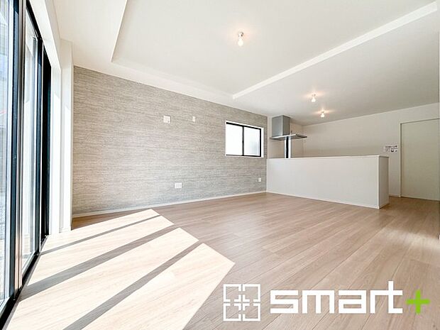 ～家具の配置がしやすい間取～ ・ＬＤＫはリビングとダイニングの境目が分かりやすくなっており、家具の配置がしやすい造り。 ・どんなインテリアにするか考えるだけでも楽しくなりますね。 