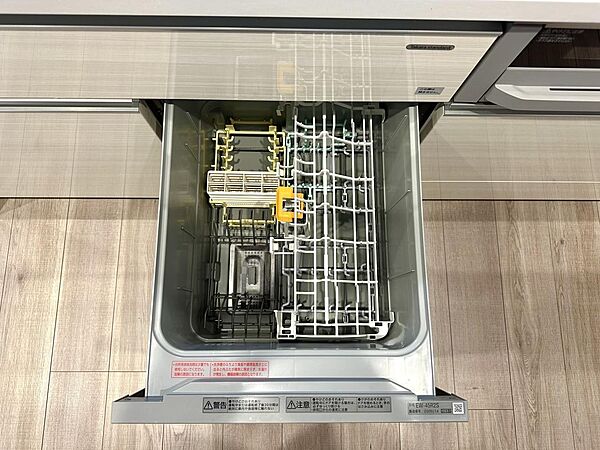 便利なビルトイン食器洗い乾燥機
