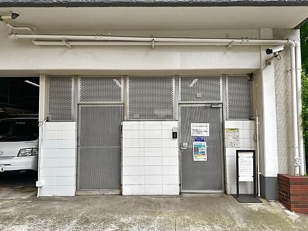 ゴミ捨て場