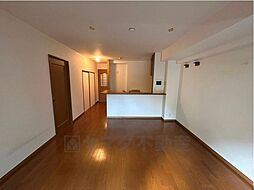 アズシス夙川 4LDKのリビング/ダイニング