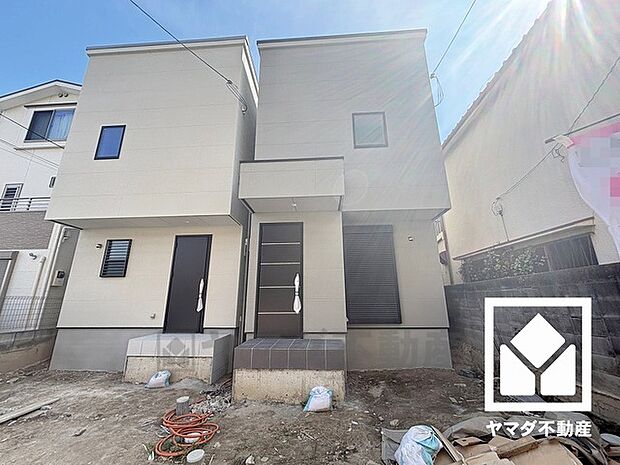 キッチンは対面式なのでお料理中でもお子様の様子が分かって安心です。