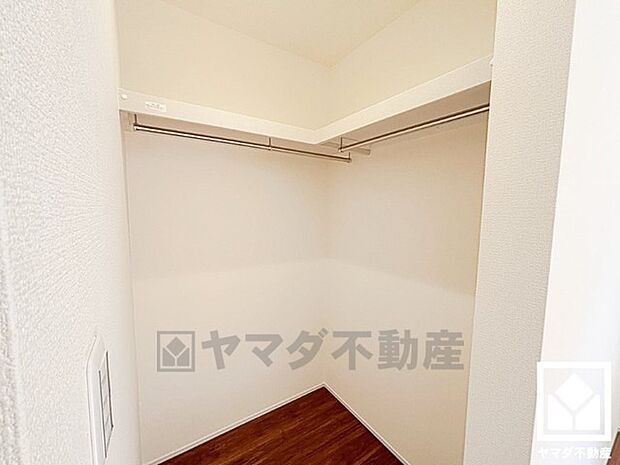 ウォークインクローゼットは扉がないため、家具の配置がしやすいです。