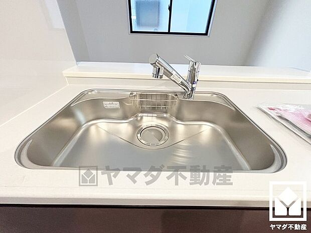 清潔感あふれるシンクで、毎日を気持ちよくスタート。