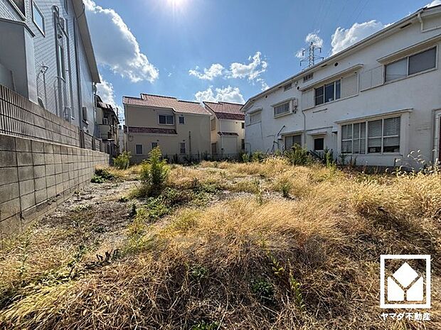 毎日の家事の負担を軽減でき、水道代の節約にもなる食器洗乾燥機付き。