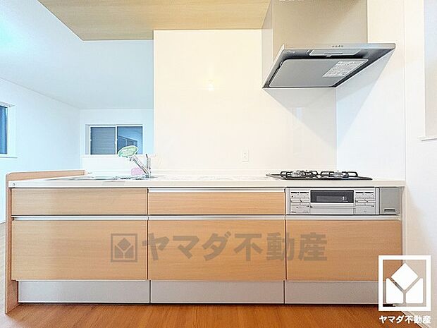 対面式キッチンなのでお料理中でもお子様の様子が分かって安心です。