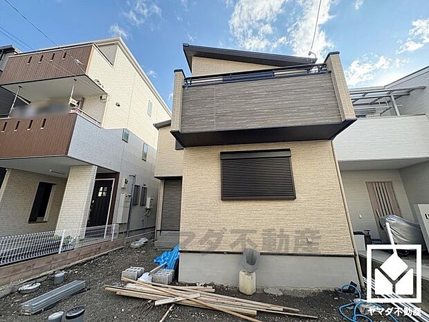 雨の日の洗濯や花粉・ウイルス対策にもお使いいただける浴室乾燥機付き。