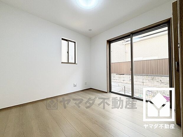 全居室2面採光。明るい陽光がたっぷり差し込む心地よい生活空間です。