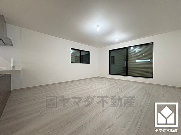 自然光を取り込む、開放感あふれる暮らし。隅々まで光が降り注ぎ、明るく心地の良い空間。