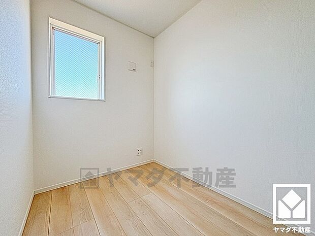 居室としてもお使いいただけます。独立したお部屋なのでプライベートな時間をゆったり過ごせそうです。