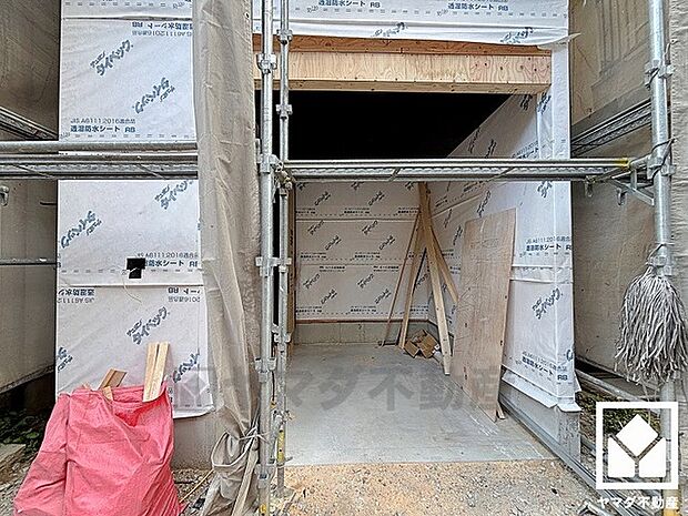 ガス衣類乾燥機「乾太くん」付き。雨や花粉、PM2.5などが気になる日でも、天候に左右されずふんわりと洗濯物を乾かせます。シワがつきにくいのも嬉しいポイント。