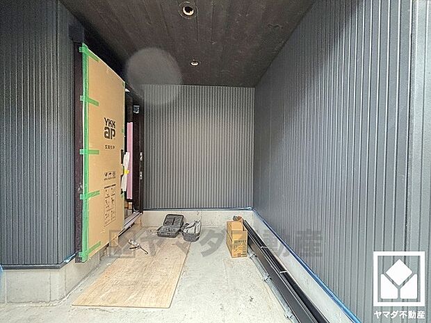 「セブンイレブン西宮上田中町店」まで徒歩2分、「ライフォート西宮上田店」まで徒歩2分、「マックスバリュ西宮上田店」まで徒歩7分など、他にもお買い物施設が徒歩圏内に複数あり便利な住環境です。