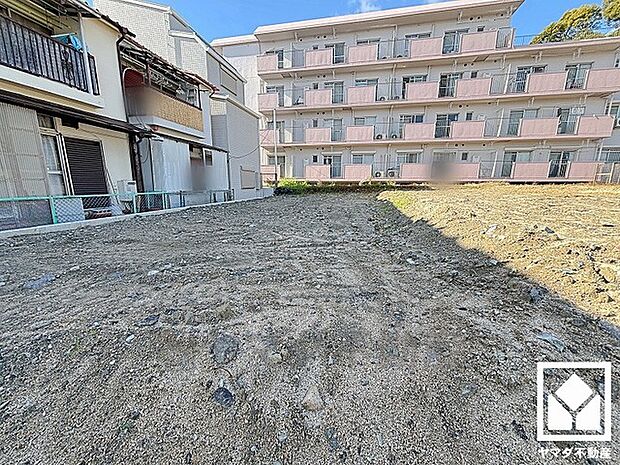 毎日の家事の負担を軽減でき、水道代の節約にもなる食器洗乾燥機付き。