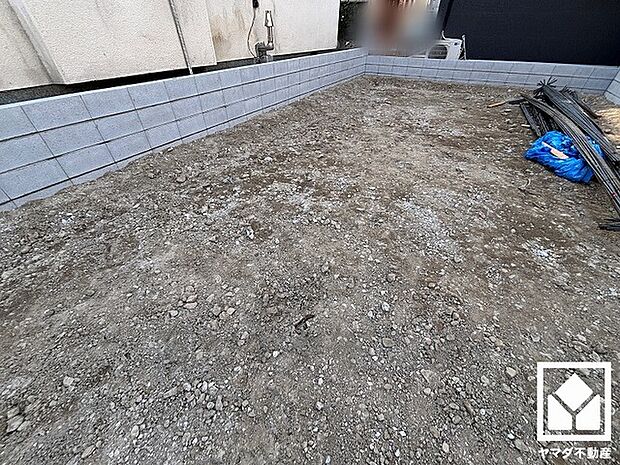 室内洗濯機置場がございますので、天候に左右されず洗濯していただけます。