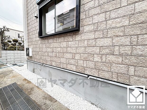 「鳴尾東小学校」まで徒歩9分。低学年のお子様も安心して通学していただけます。