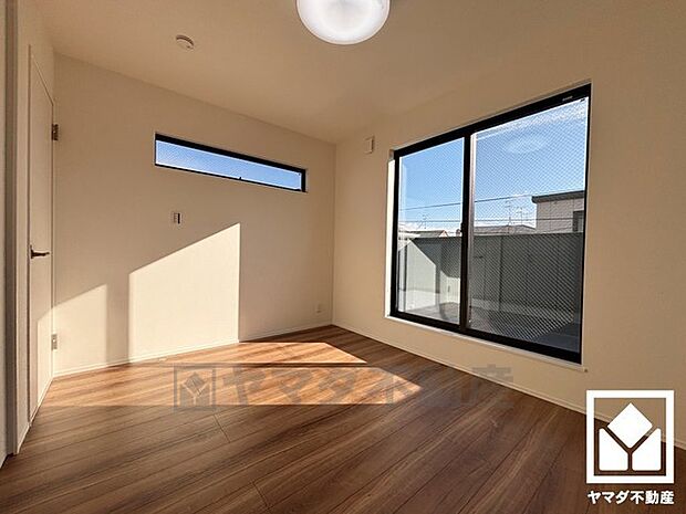 全居室に窓がございます。明るい陽光がたっぷり差し込む心地よい生活空間です。