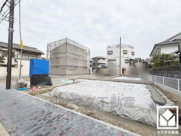 ブランコやすべり台などの遊具や砂場、ゆったりとした広場が整備された「住の堂公園」が徒歩3分の距離にあり、子育て世帯の方にもお勧めです。