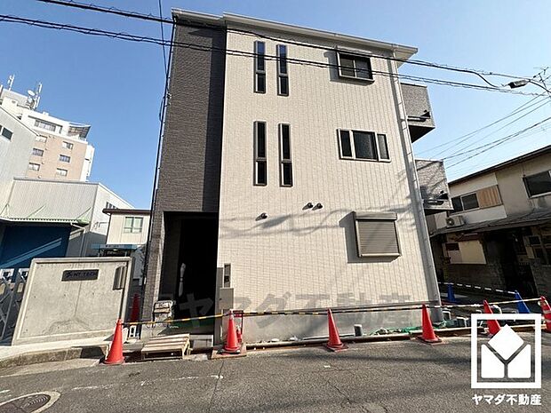 玄関にはシューズボックスを完備。家族の靴もしっかり収納できるので、玄関がいつも片付き、気持ちよくお客様を迎えられます。