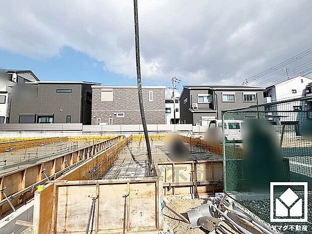 リーブルガーデン尼崎市常松3期全4棟の3号棟です。区画それぞれ間取りが違うので、ライフスタイルに合わせてご検討ください。