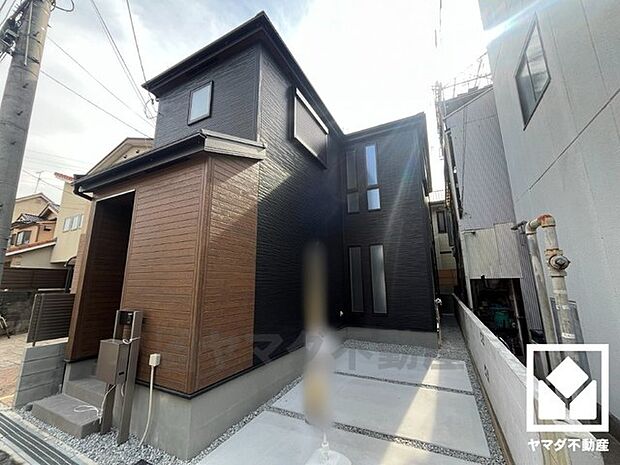 洗練されたデザインと堅牢な造り。美しさと安心を兼ね備えた、心地よい住まい。