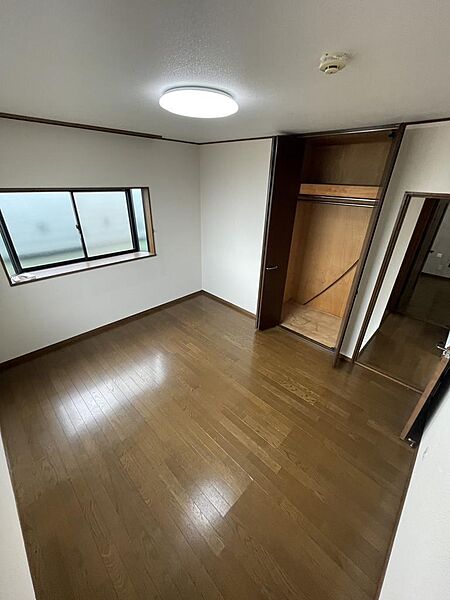 洋室を拡大表示