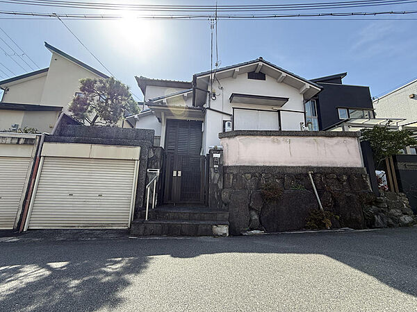 正面・北側から見た外観です！