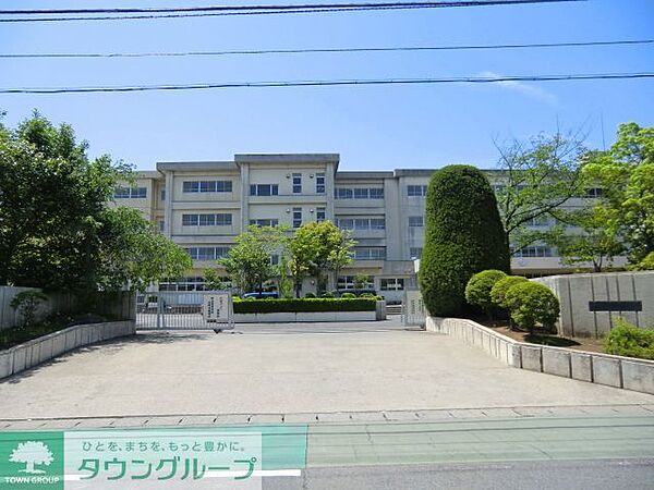 流山市立南流山中学校 中学校 1040m