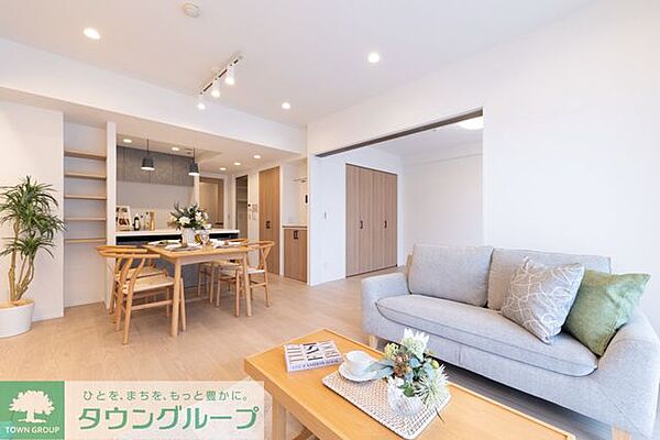 ナチュラルカラーで落ち着いた雰囲気のLDK♪