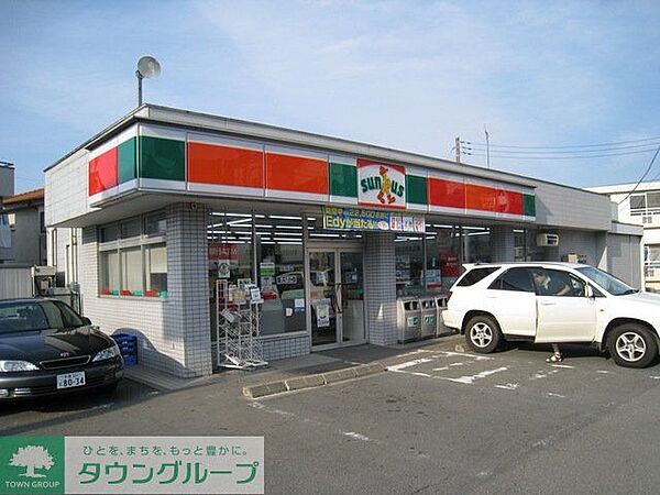 サンクス日野三沢店 597m