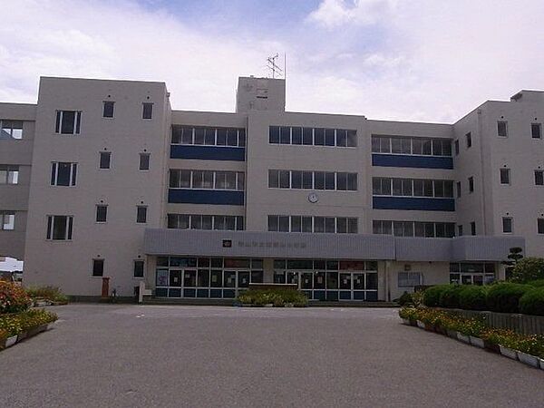 南流山第二小学校 1300m