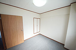 西京極大門ハイツ 3LDKの室内