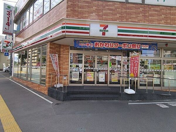 セブンイレブン地下鉄栄町駅前店 470m