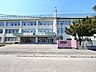 周辺：札幌市立緑丘小学校 360m