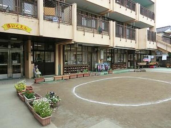 子供たちが明るく、伸び伸びと過ごす事ができる場であるよう努めております。