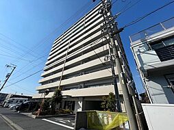 ファミリアーレ東起